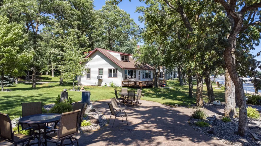 22548 Senns Beach Drive Detroit Lakes, MN 56501