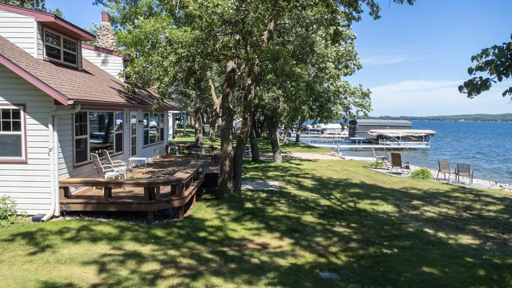 22548 Senns Beach Drive Detroit Lakes, MN 56501