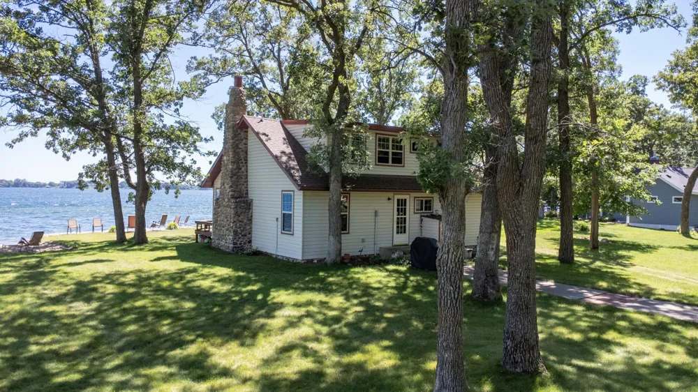 22548 Senns Beach Drive Detroit Lakes, MN 56501