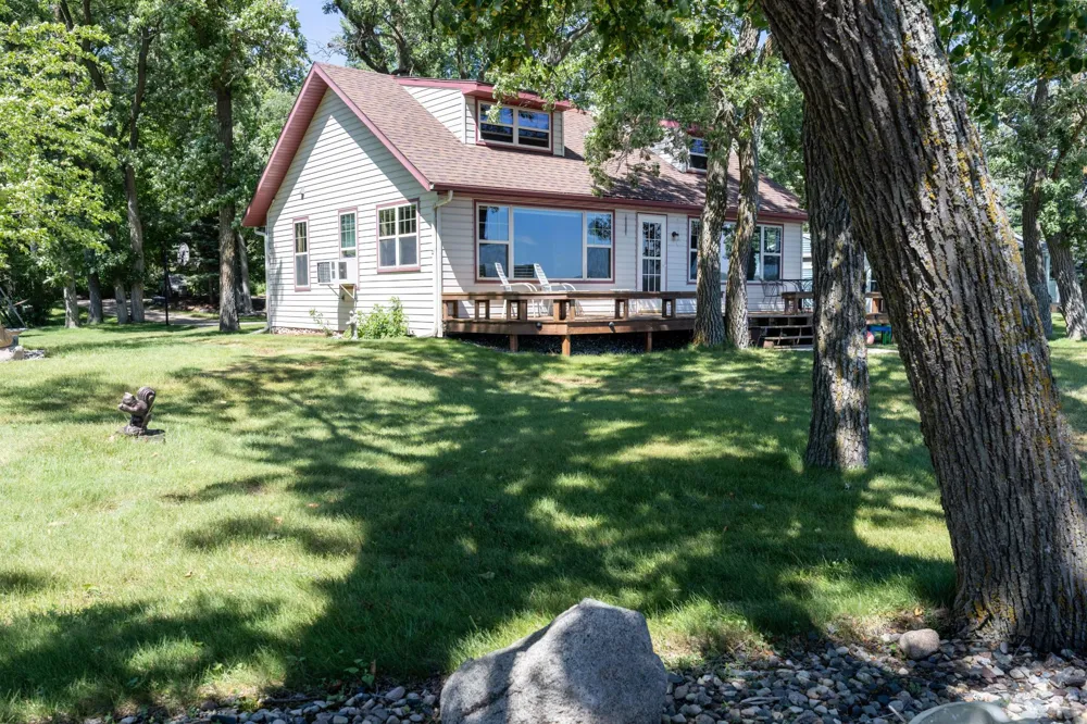 22548 Senns Beach Drive Detroit Lakes, MN 56501