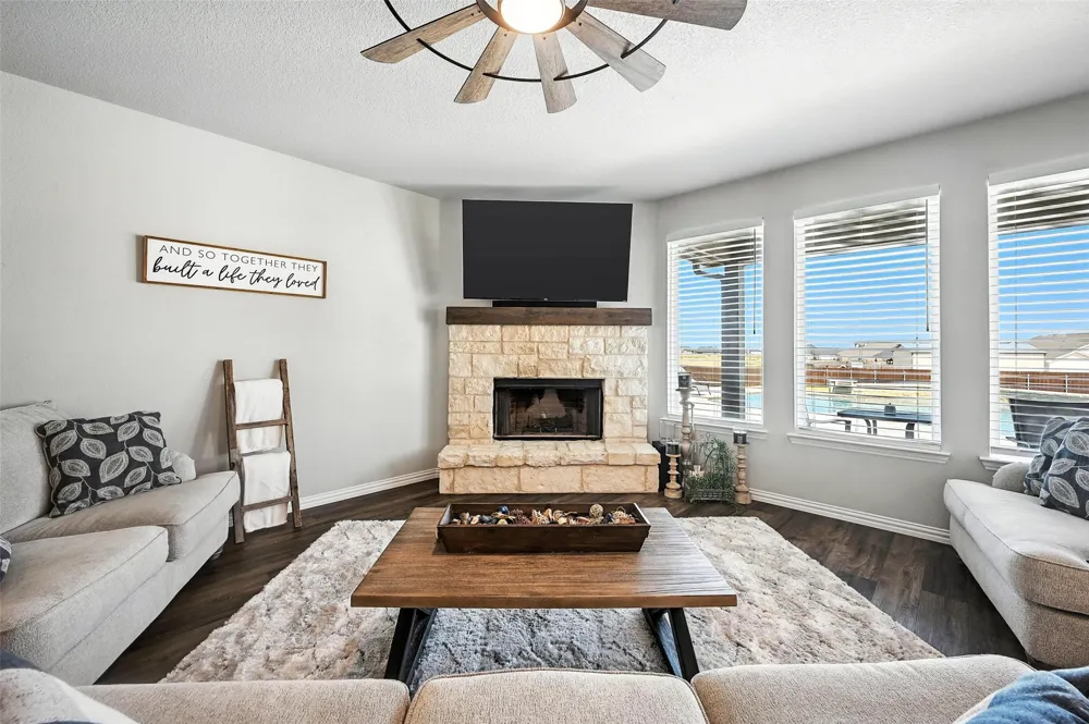 136 Meadow Vista Drive Rhome, TX 76078