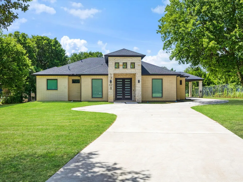 1708 Dowdy Ferry Road Hutchins, TX 75141