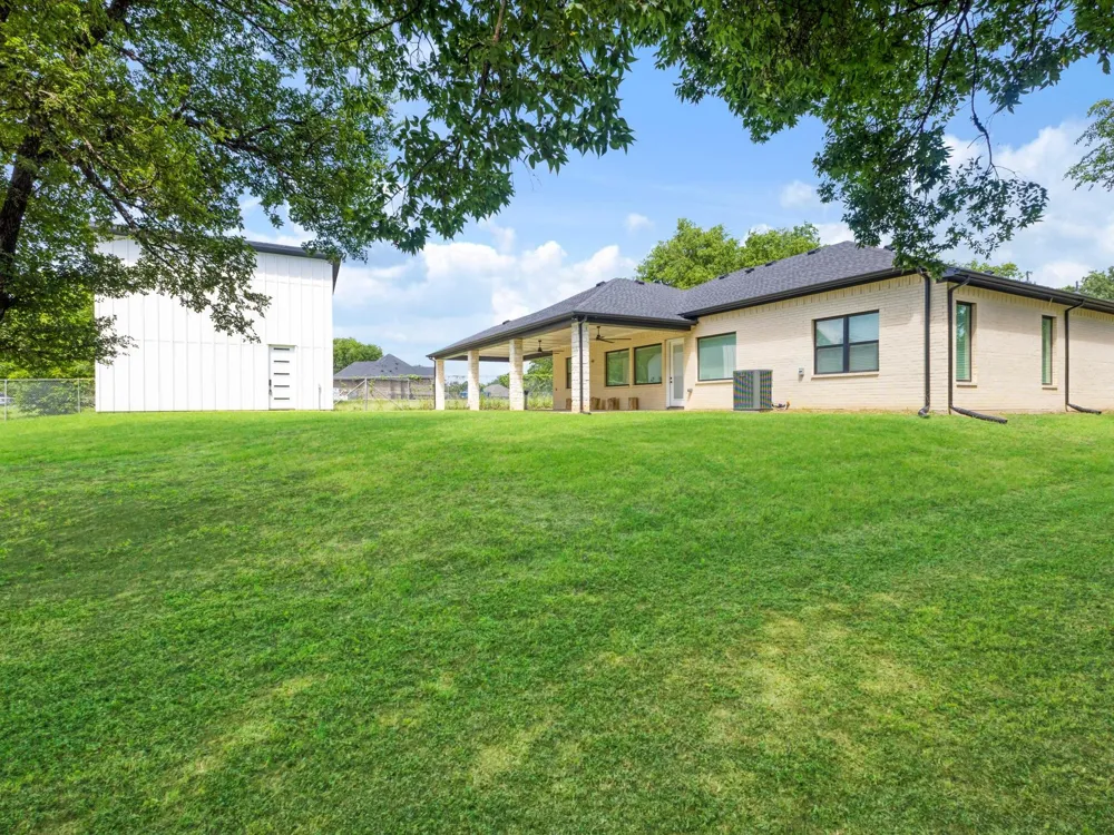 1708 Dowdy Ferry Road Hutchins, TX 75141