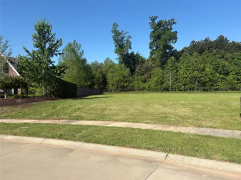 327 Crossfield Court