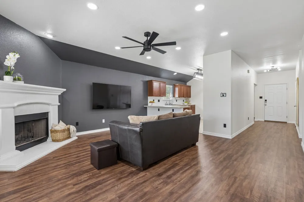616 Steerman Court Saginaw, TX 76179