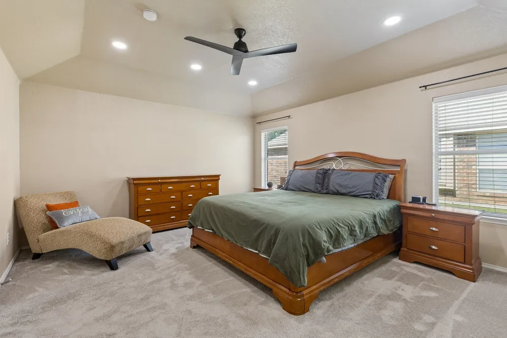 616 Steerman Court Saginaw, TX 76179