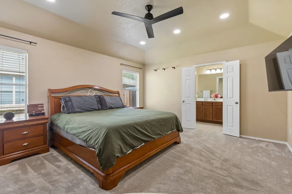 616 Steerman Court Saginaw, TX 76179