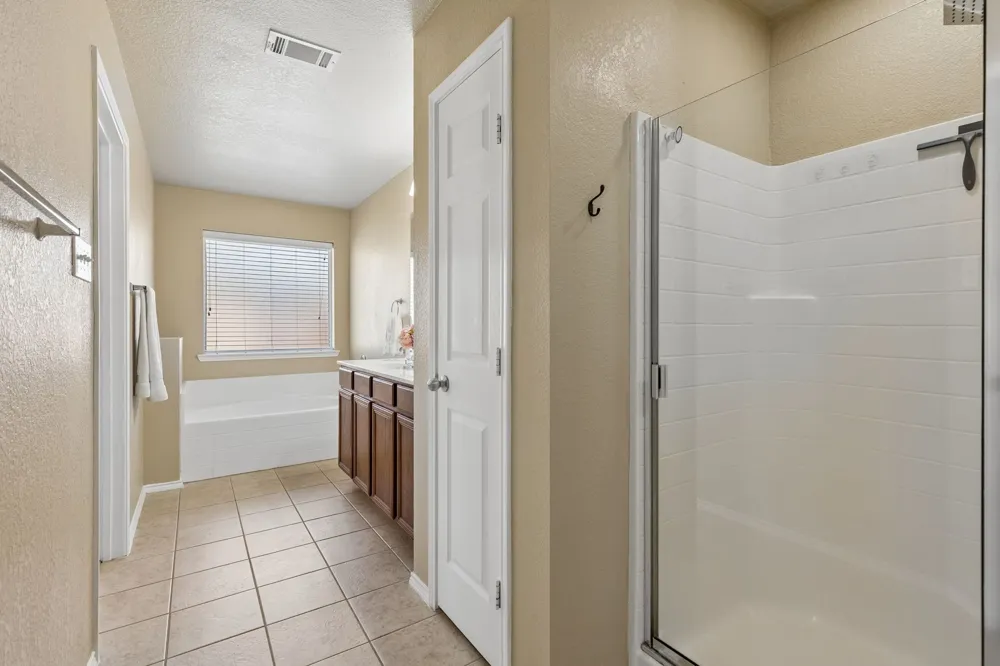 616 Steerman Court Saginaw, TX 76179