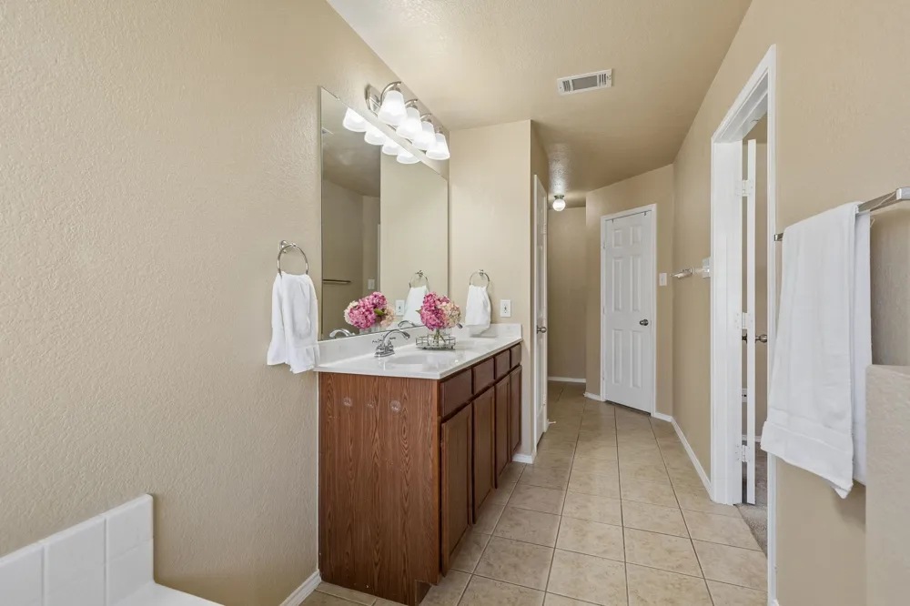 616 Steerman Court Saginaw, TX 76179