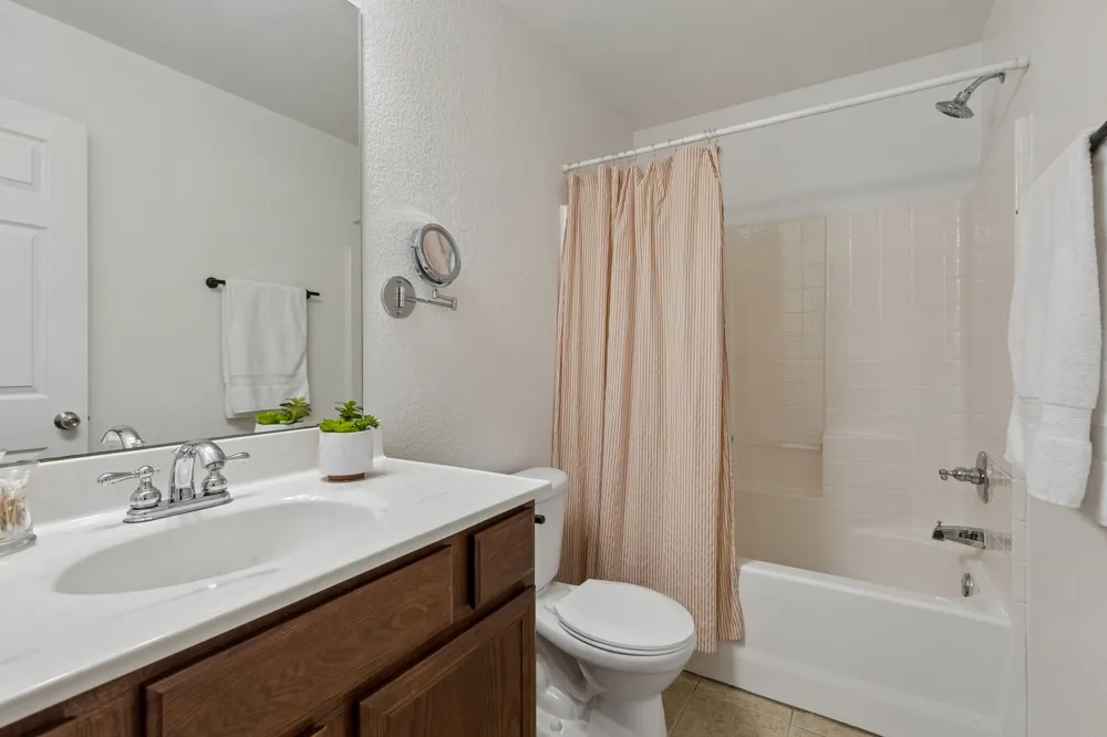 616 Steerman Court Saginaw, TX 76179