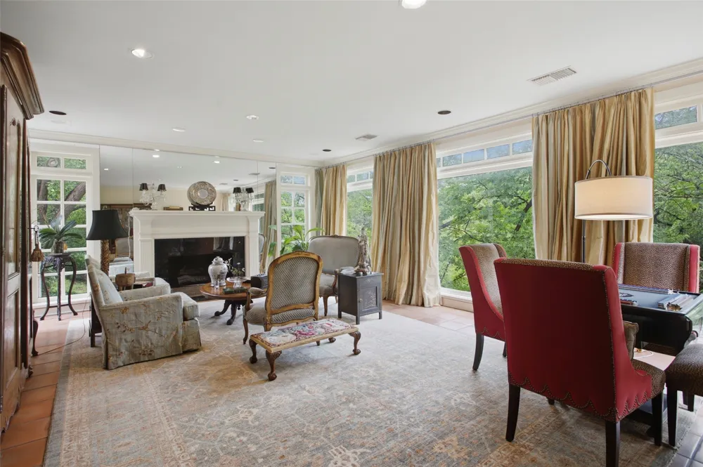 1111 Pebble Creek Road Fort Worth, TX 76107