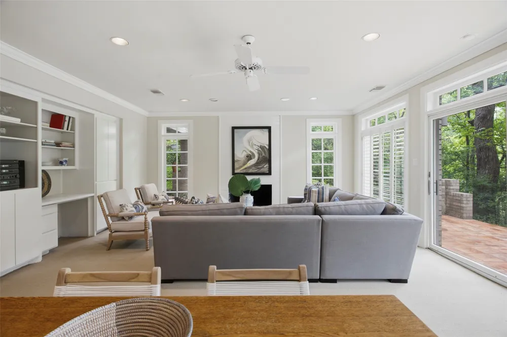1111 Pebble Creek Road Fort Worth, TX 76107