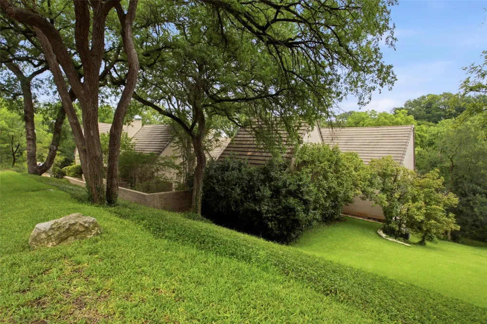 1111 Pebble Creek Road Fort Worth, TX 76107