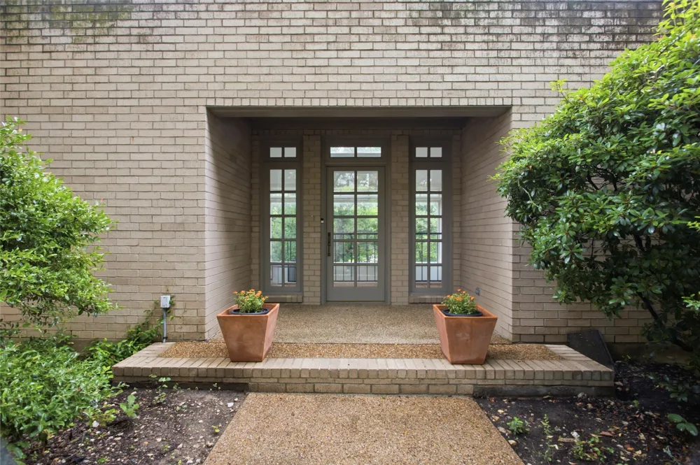 1111 Pebble Creek Road Fort Worth, TX 76107