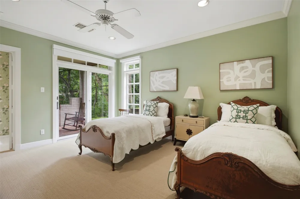 1111 Pebble Creek Road Fort Worth, TX 76107