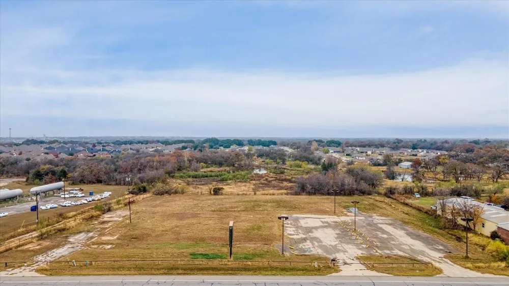 4426 E US HIGHWAY 377 Granbury, TX 76049