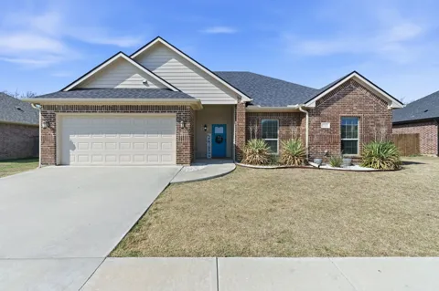 711 Hadley Lane