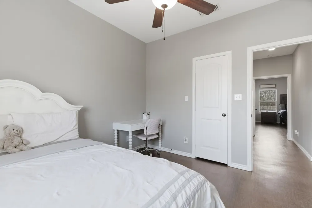 711 Hadley Lane Valley View, TX 76272