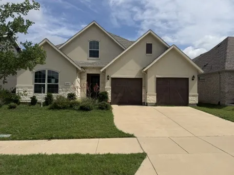 2804 Walker Way