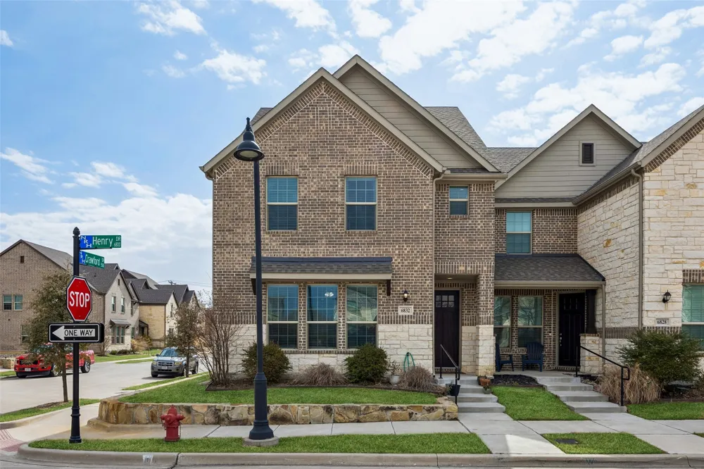 6832 Henry Drive North Richland Hills, TX 76180
