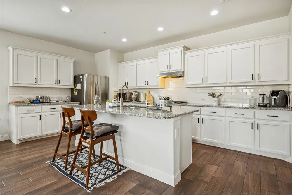 6832 Henry Drive North Richland Hills, TX 76180