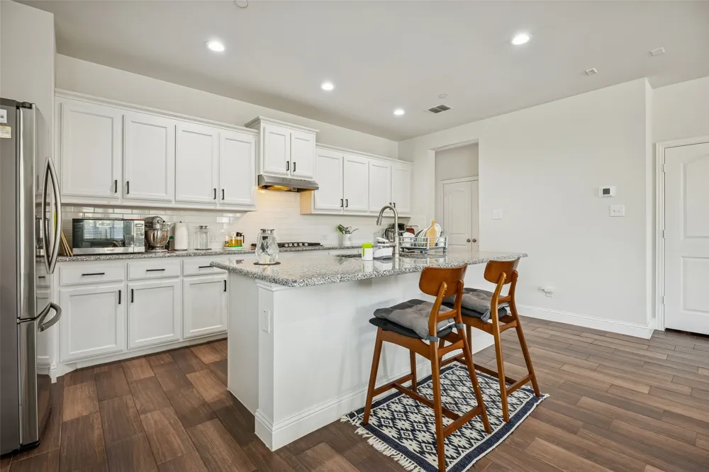 6832 Henry Drive North Richland Hills, TX 76180