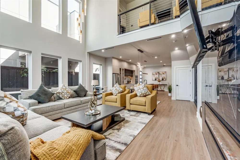 809 Bayonne Street Dallas, TX 75212