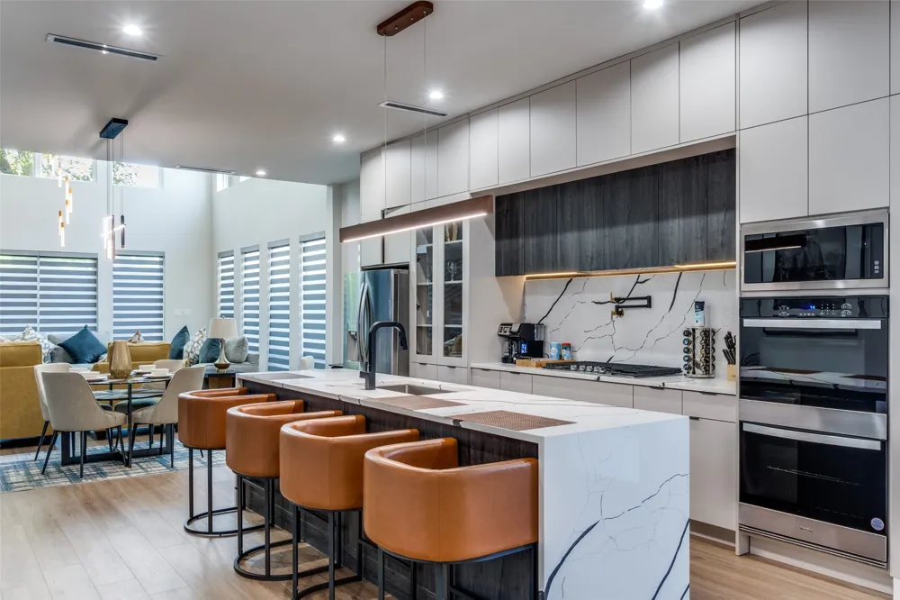 809 Bayonne Street Dallas, TX 75212