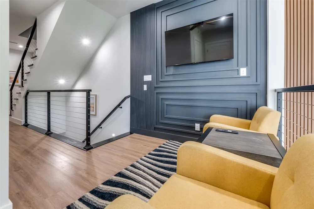 809 Bayonne Street Dallas, TX 75212