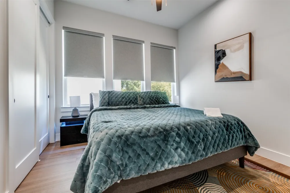 809 Bayonne Street Dallas, TX 75212