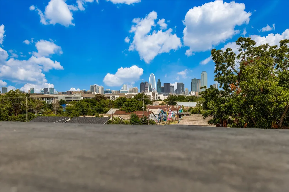 809 Bayonne Street Dallas, TX 75212