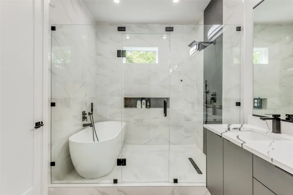 809 Bayonne Street Dallas, TX 75212