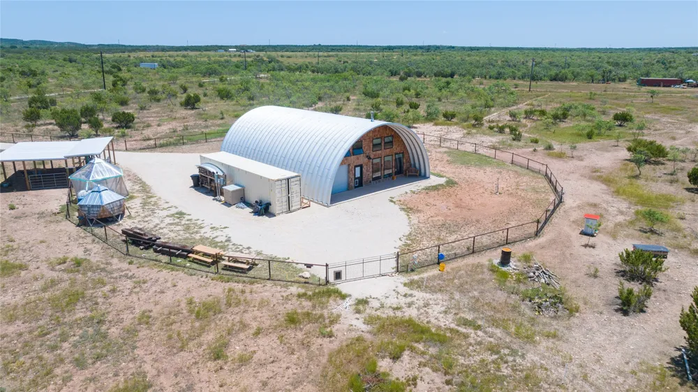 132 Anderson Road Wingate, TX 79566