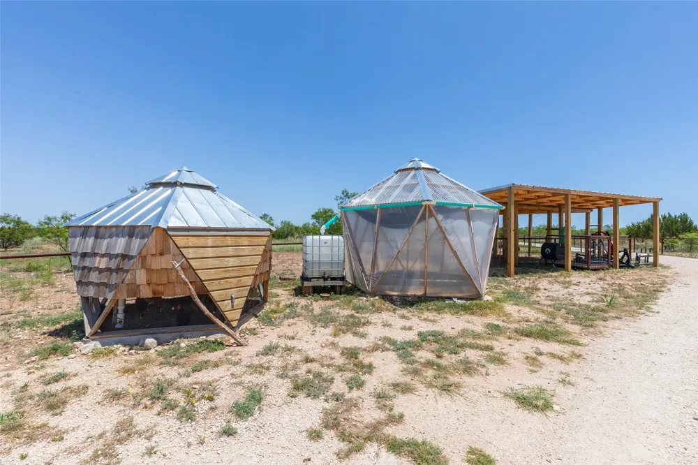 132 Anderson Road Wingate, TX 79566