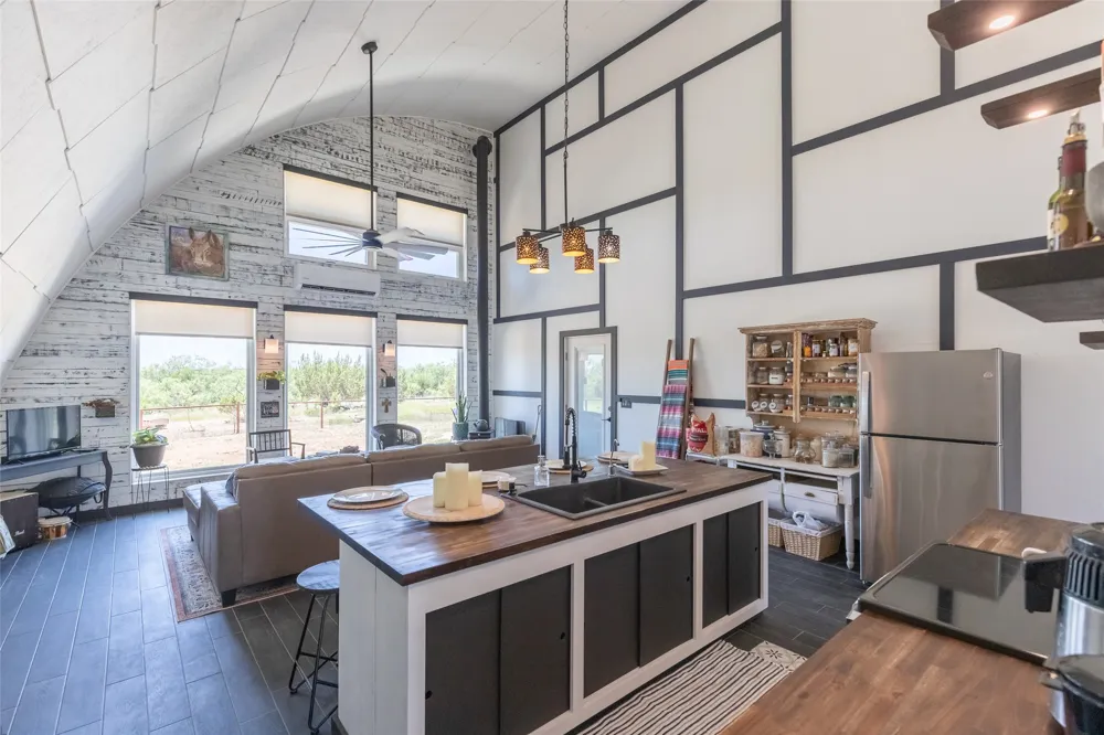 132 Anderson Road Wingate, TX 79566
