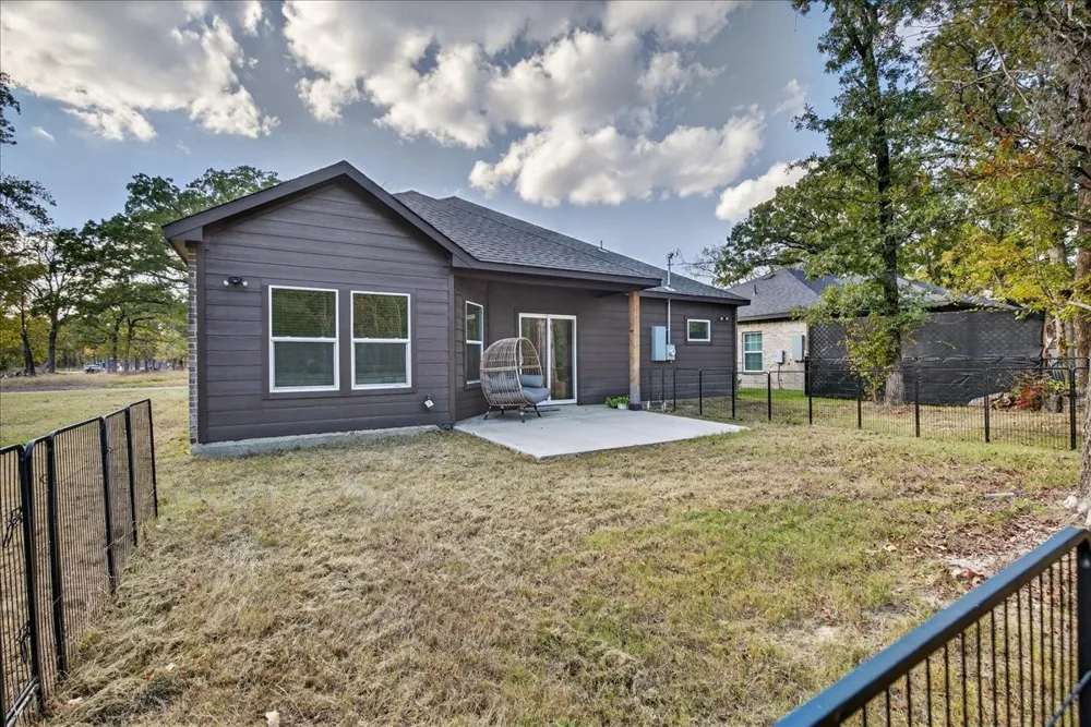 206 Parkside Drive Trinidad, TX 75163
