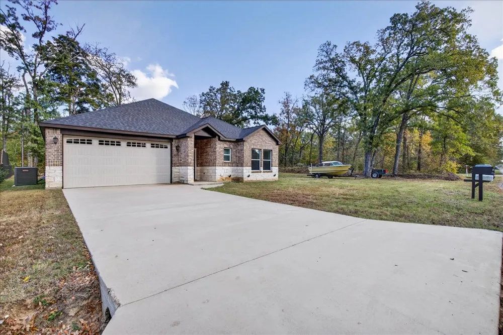 206 Parkside Drive Trinidad, TX 75163