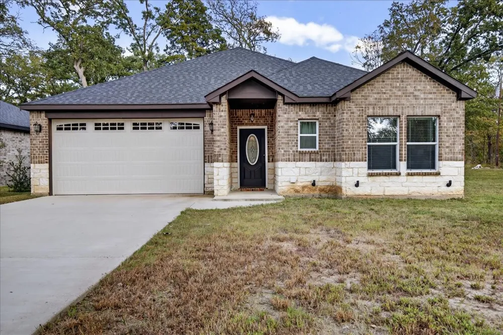 206 Parkside Drive Trinidad, TX 75163