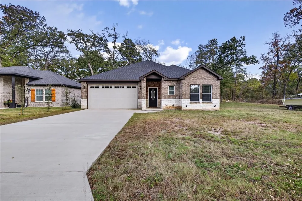 206 Parkside Drive Trinidad, TX 75163