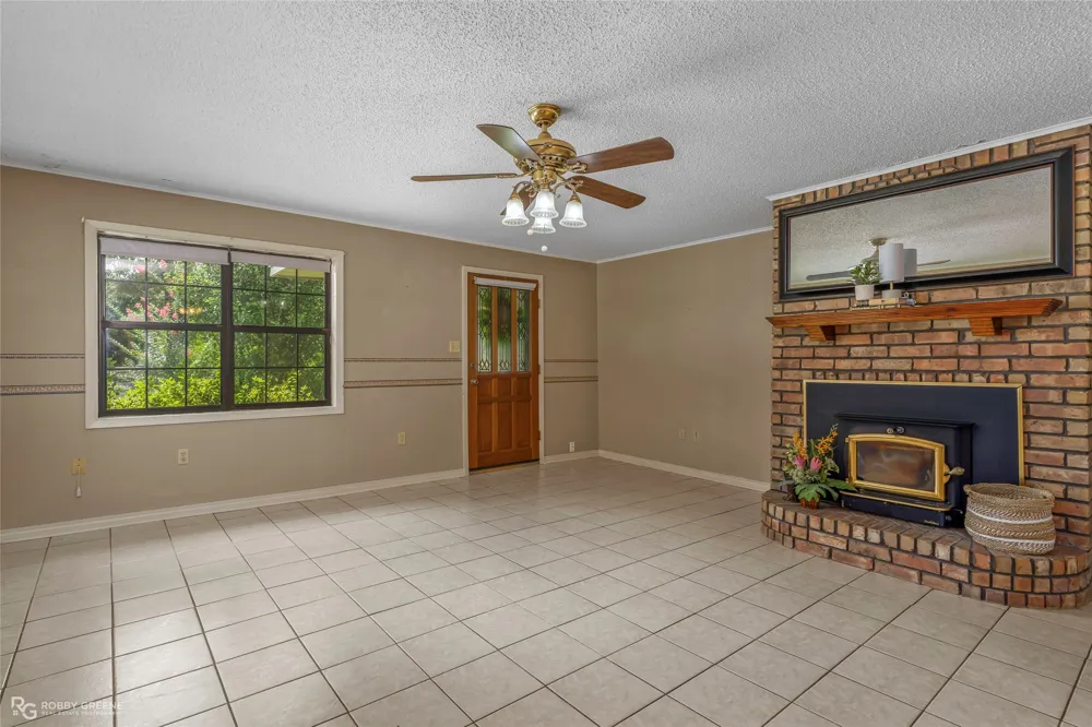 233 Allen Drive Minden, LA 71055