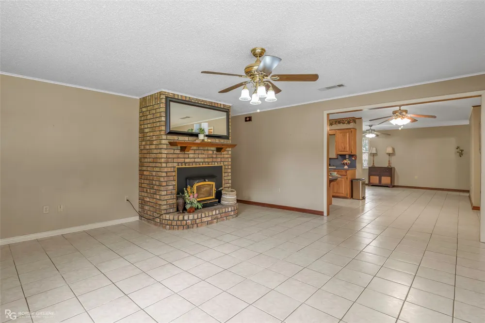 233 Allen Drive Minden, LA 71055