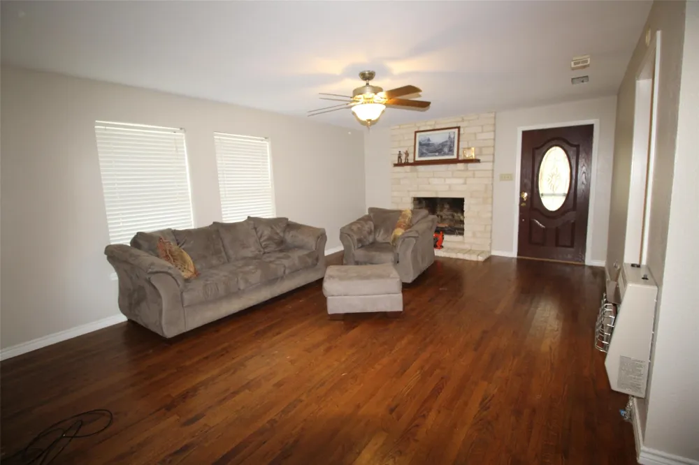 7731 Fm 857 Grand Saline, TX 75140