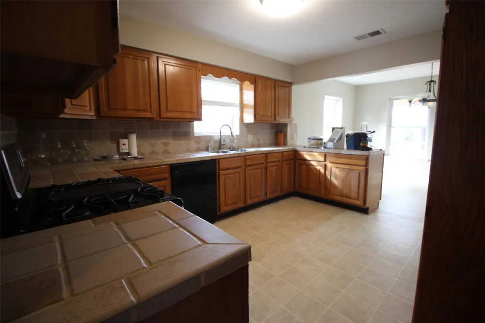 7731 Fm 857 Grand Saline, TX 75140
