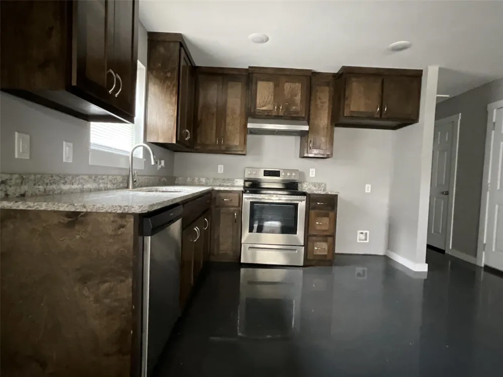 113 Isabella Street Mineola, TX 75773