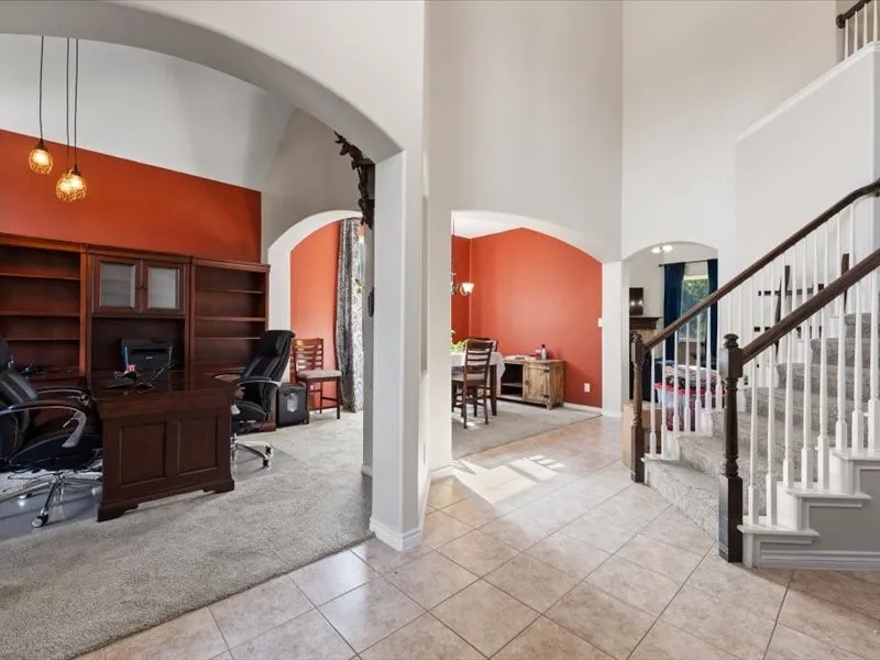 654 Plum Drive Burleson, TX 76028