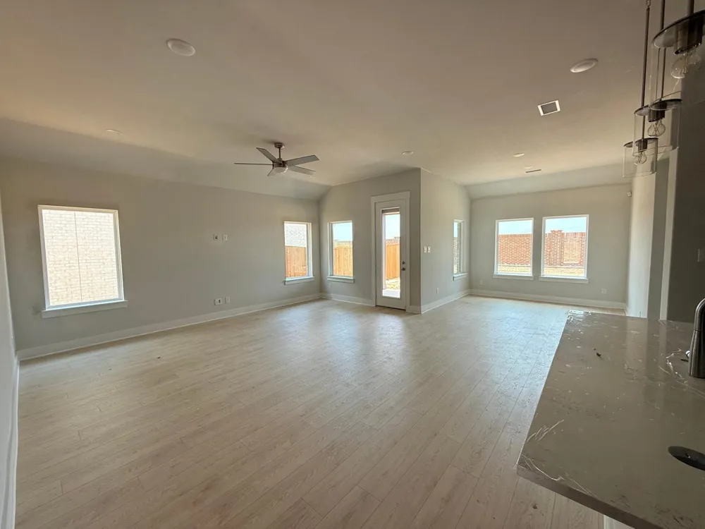17257 Oxborough Drive Justin, TX 76247