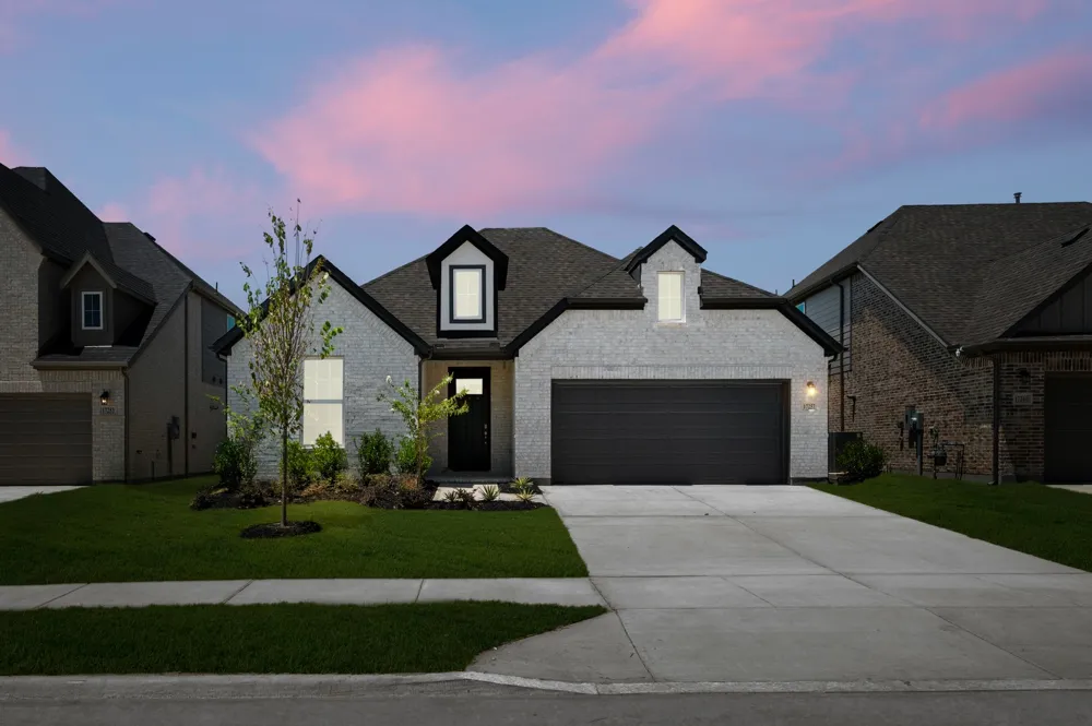 17257 Oxborough Drive Justin, TX 76247