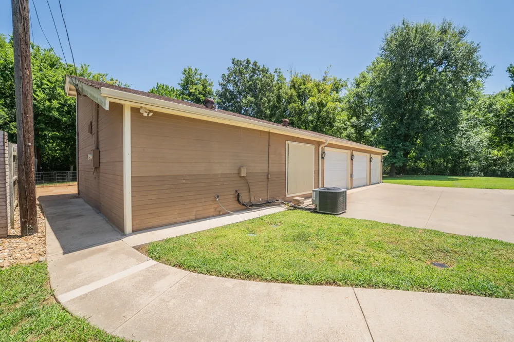 1200 Melony Drive #B Sulphur Springs, TX 75482