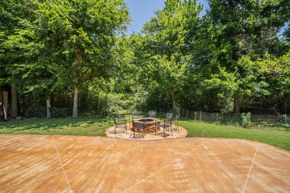 1200 Melony Drive #B Sulphur Springs, TX 75482
