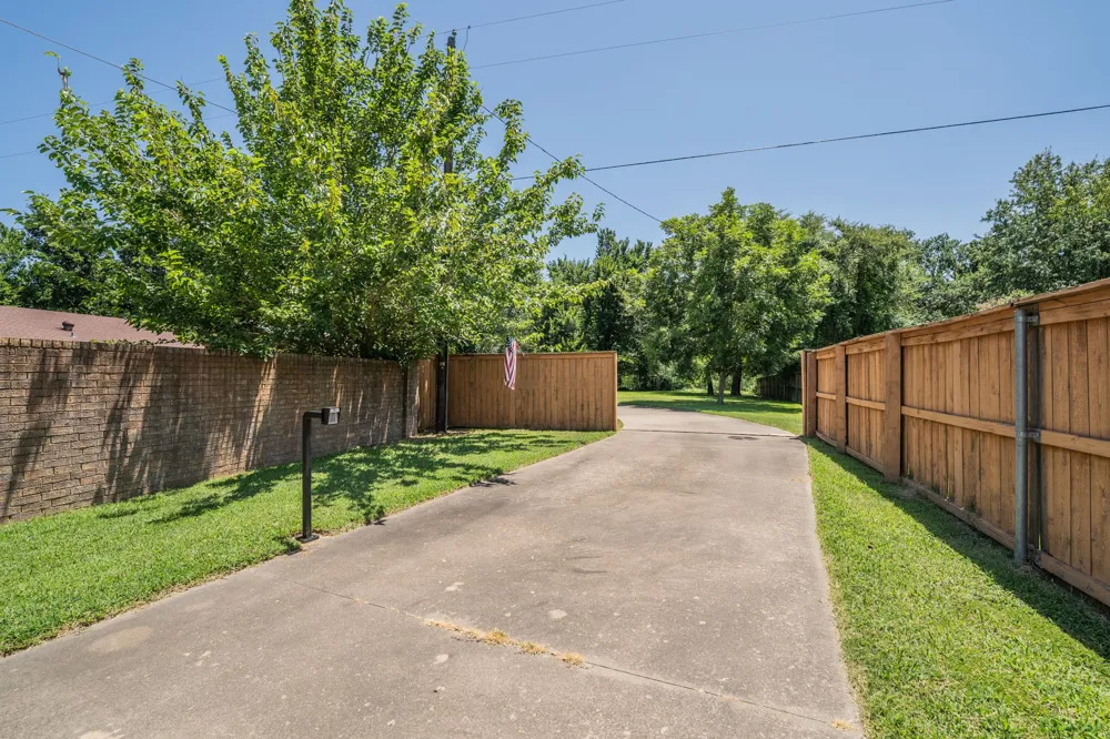 1200 Melony Drive #B Sulphur Springs, TX 75482